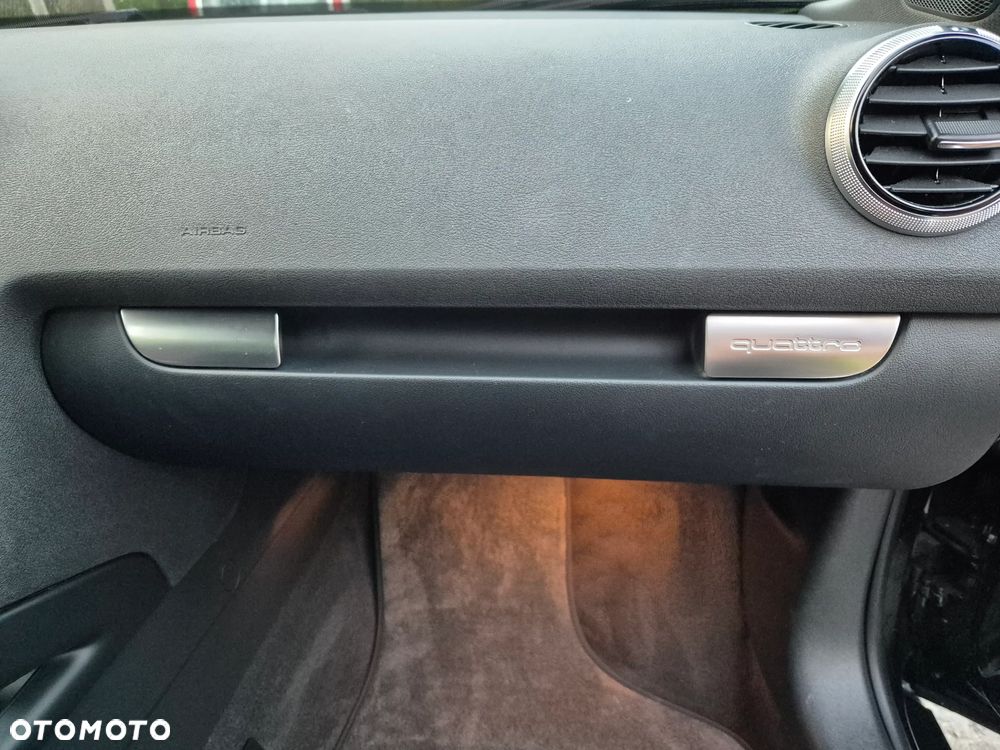 Audi A3 Sportback 2.0 TDI DPF quattro Ambition - 21
