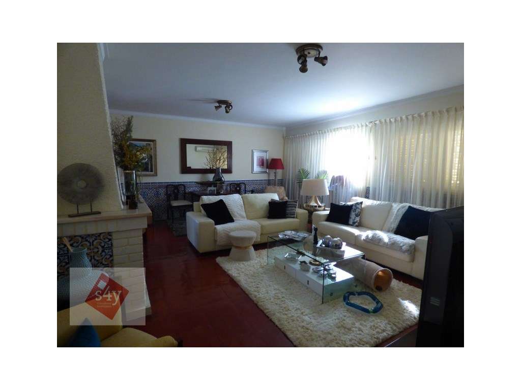 Moradia em zona de excelência, com piscina - Grande imagem: 3/31