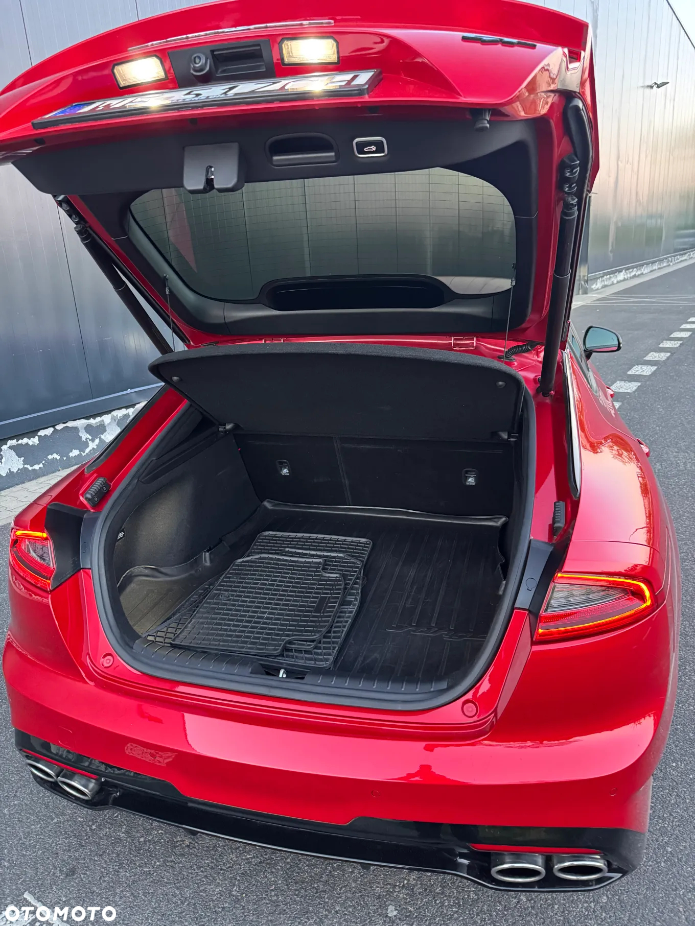 Kia Stinger 3.3 T-GDI V6 GT AWD - 38