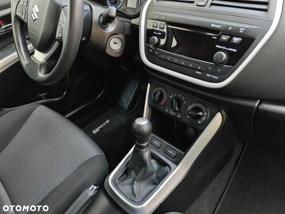 Suzuki SX4 S-Cross 1.6 VVT 4x2 Comfort - 32