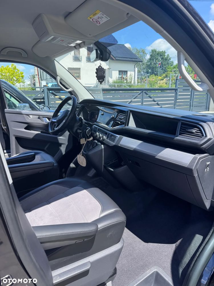 Volkswagen Multivan - 2
