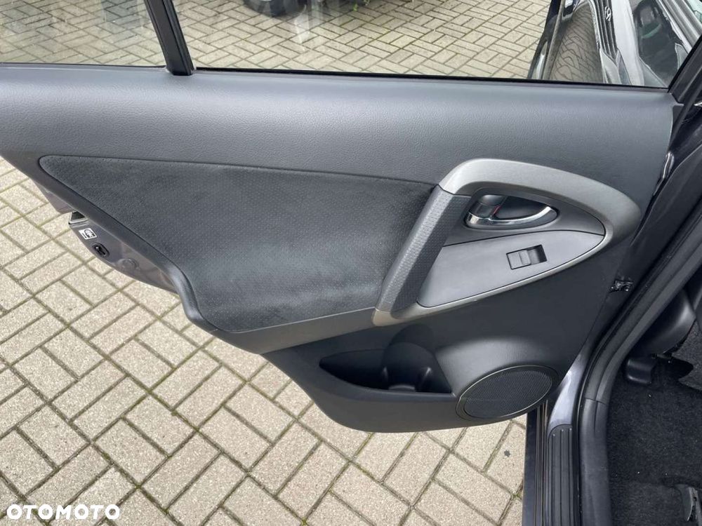 Toyota RAV4 2.0 VVT-i Premium MS - 19