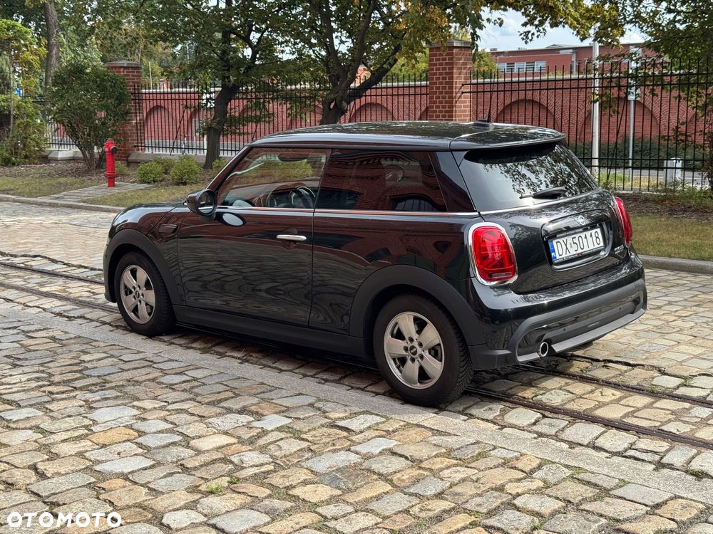 MINI Cooper Essential Trim - 21