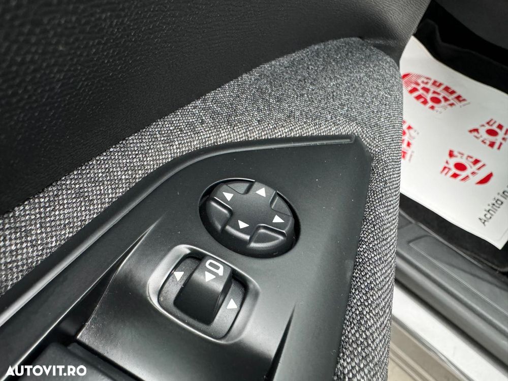 Peugeot 5008 PureTech 130 EAT8 Stop & Start Allure - 25