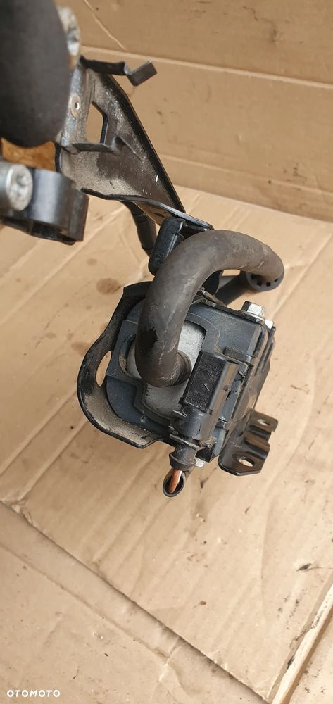 Pompka paliwa VW Passat B6 3C0131552Q 5N0906257 - 4