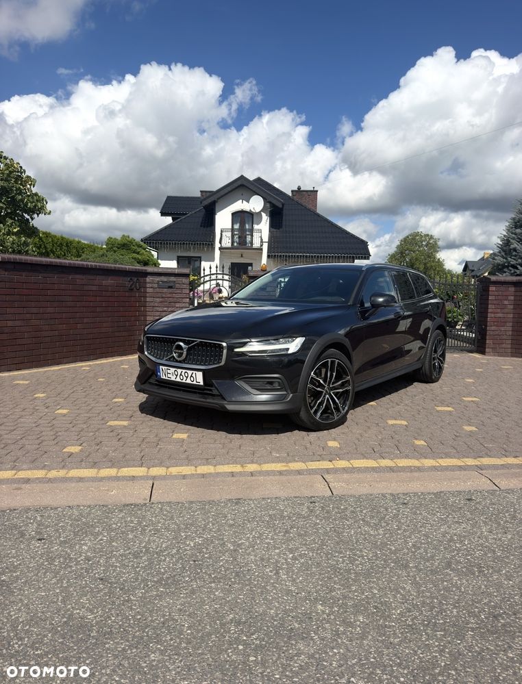 Volvo V60 Cross Country D4 AWD - 1
