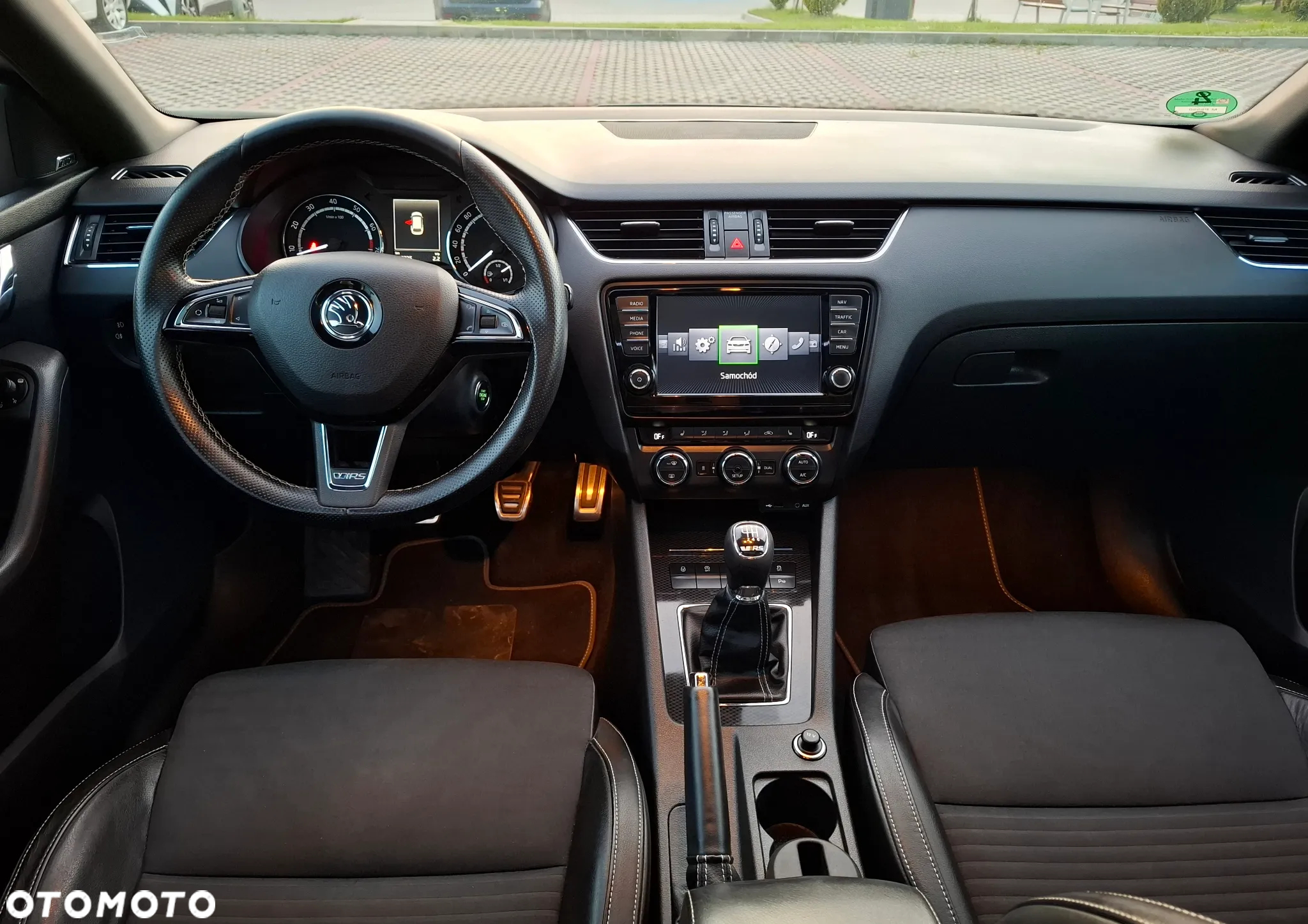 Skoda Octavia 2.0 TSI RS - 10
