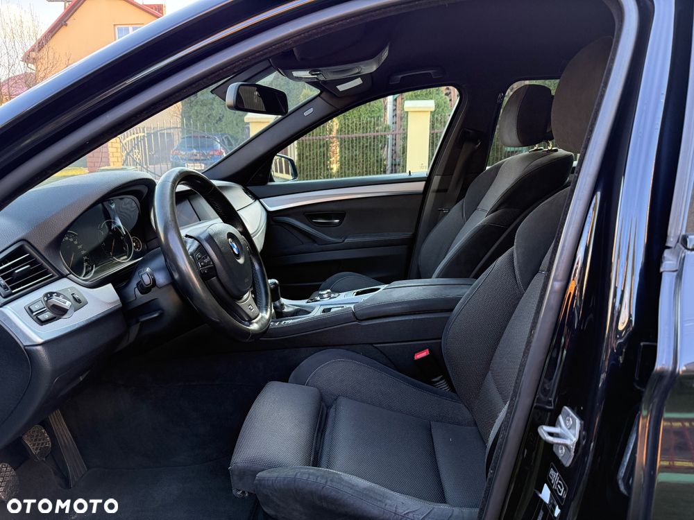 BMW Seria 5 525d - 9