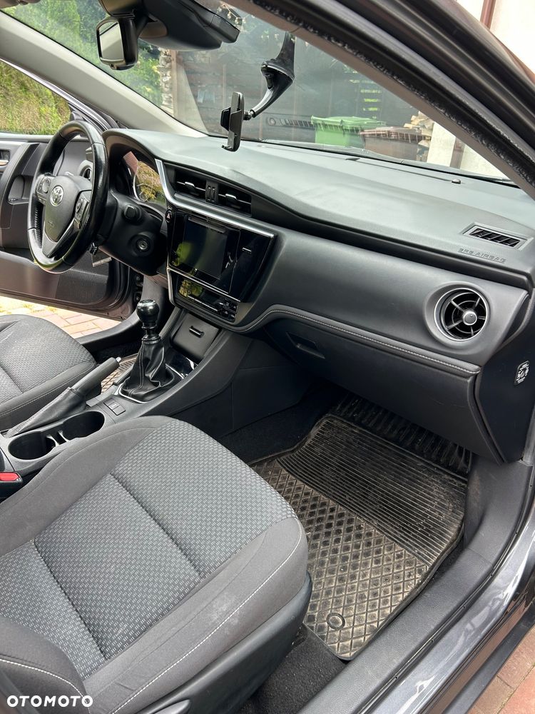 Toyota Corolla 1.6 Comfort - 12