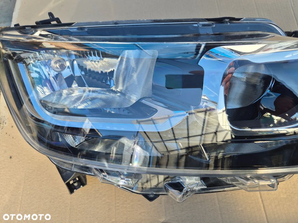 Citroen Berlingo 3 lampa prawa i lewa.Valeo. 2018- - 3