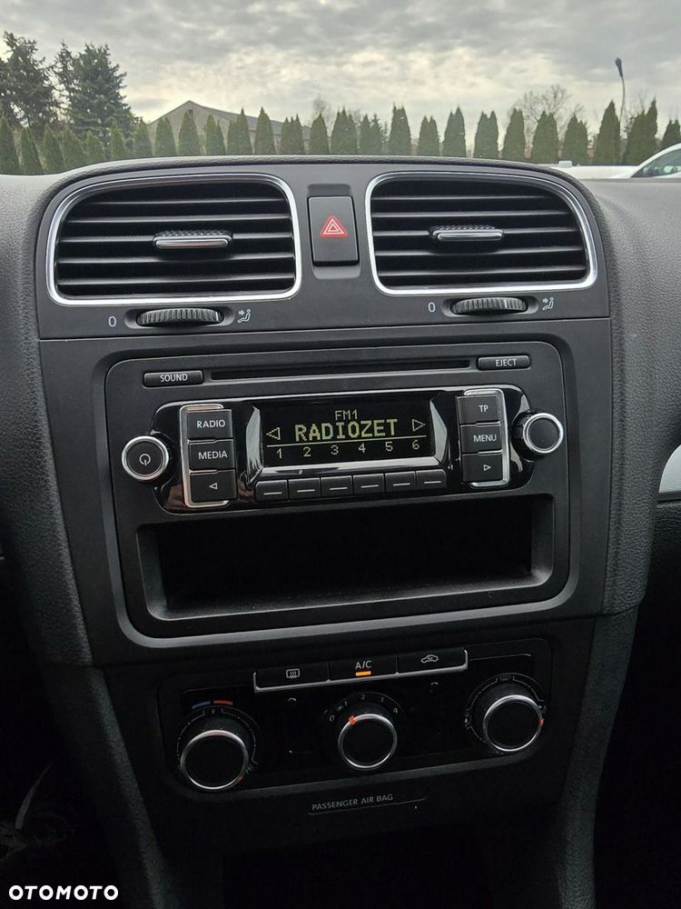 Volkswagen Golf - 23