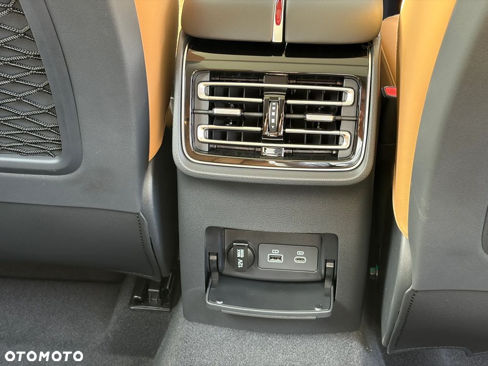 Hongqi HS5 2.0T Executive AWD - 27