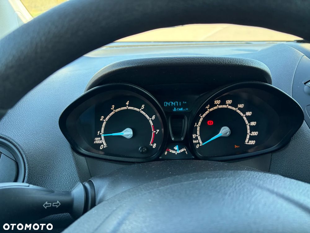 Ford Transit Courier Trend - 12