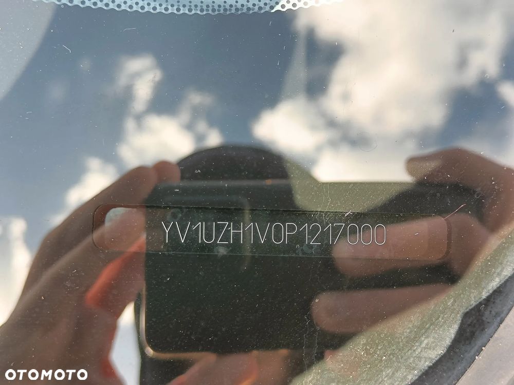 Volvo XC 60 T6 Plug-In Hybrid AWD Inscription Expression - 29