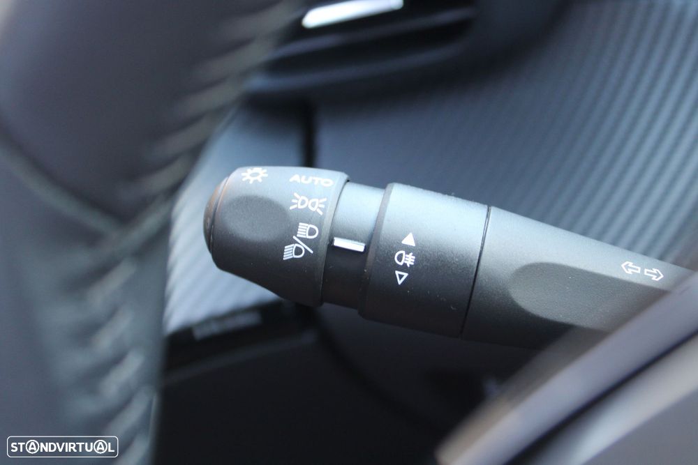 Peugeot e-2008 50 kWh Allure Pack - 24