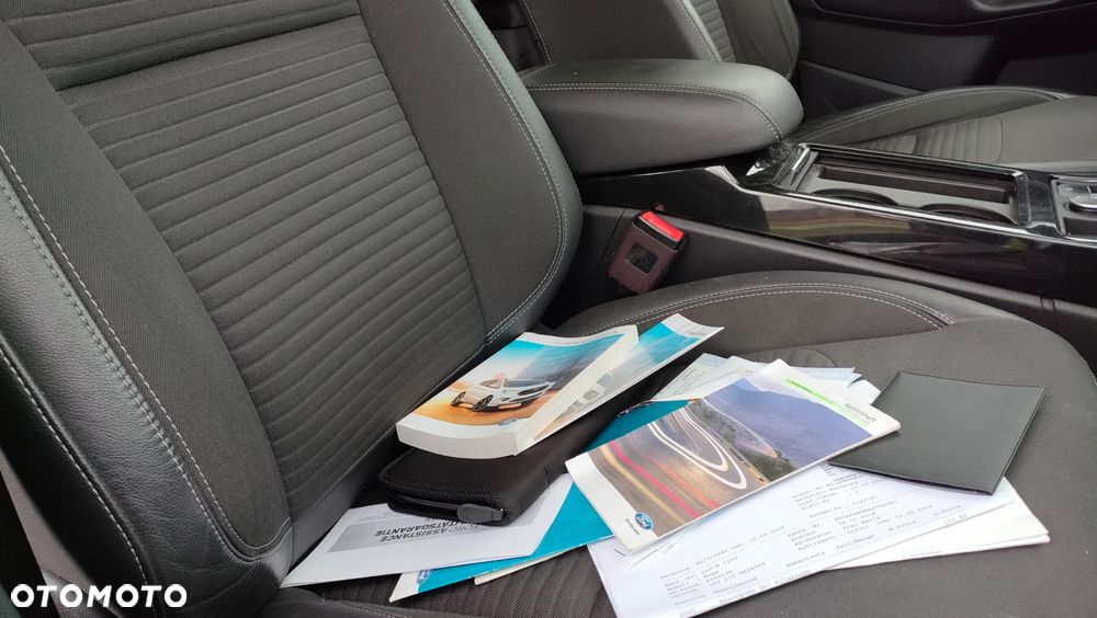 Ford Kuga 1.5 EcoBoost 2x4 Individual - 13