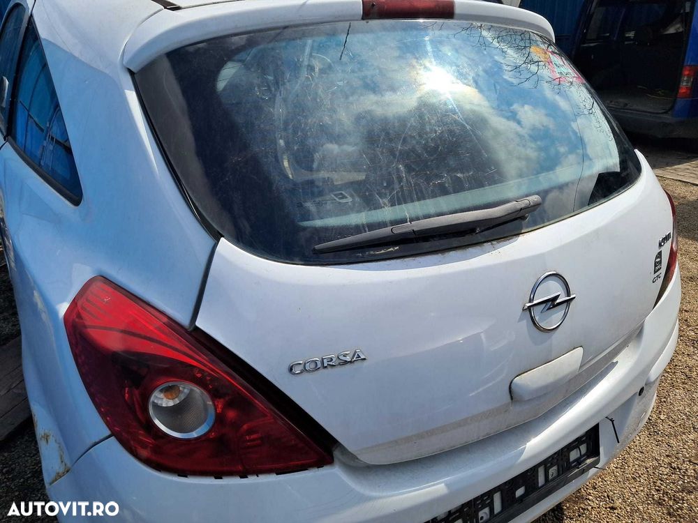 Opel Corsa D Coupe, haion complet cu luneta, stop stopuri. - 2