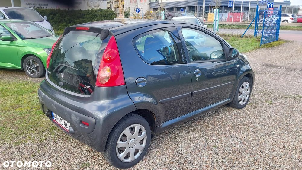 Peugeot 107 - 4