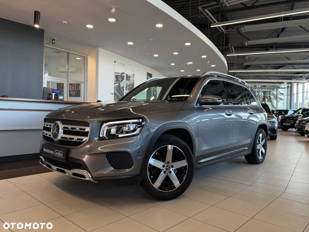 Mercedes-Benz GLB 250 4-Matic AMG Line 8G-DCT - 2