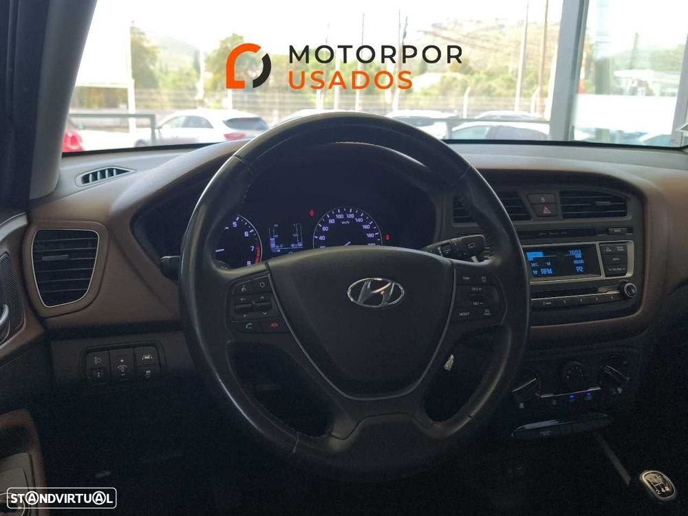 Hyundai i20 1.2 Comfort - 12