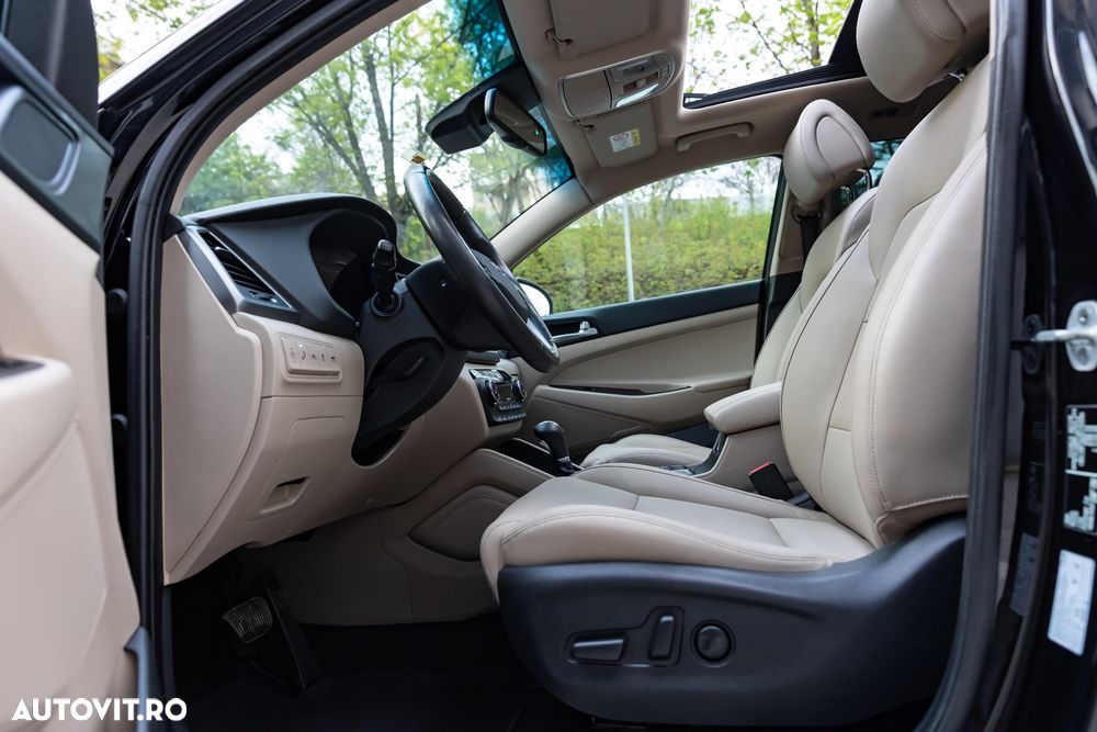 Hyundai Tucson 2.0 CRDI 4WD Automatik Premium - 29