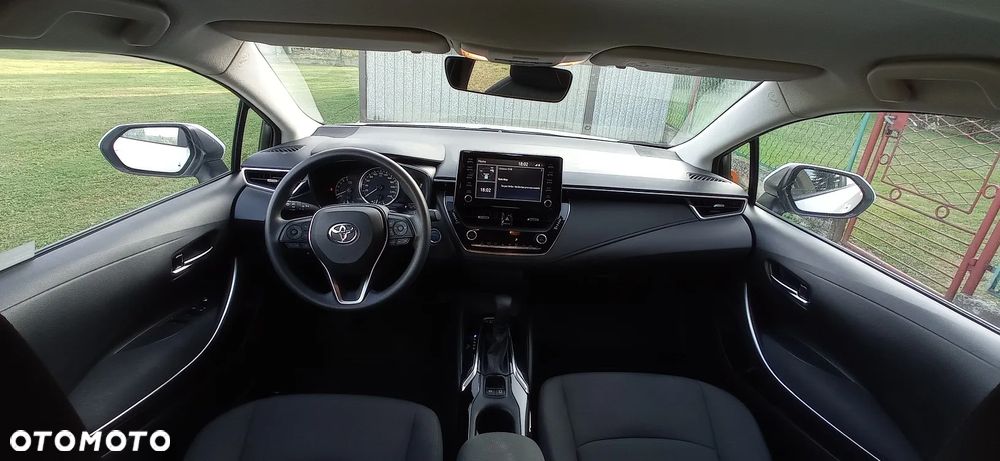 Toyota Corolla - 12
