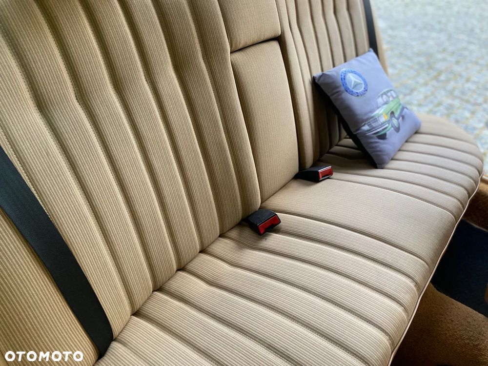 Mercedes-Benz W123 - 11