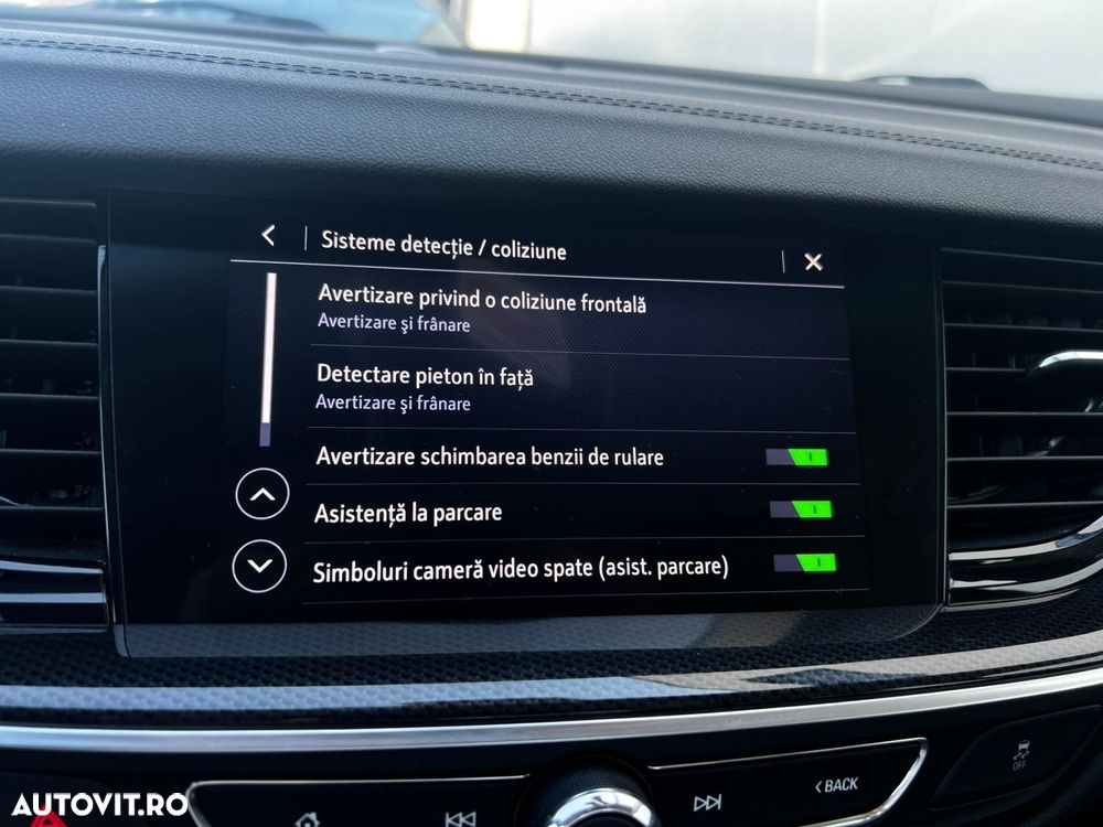Opel Insignia - 19