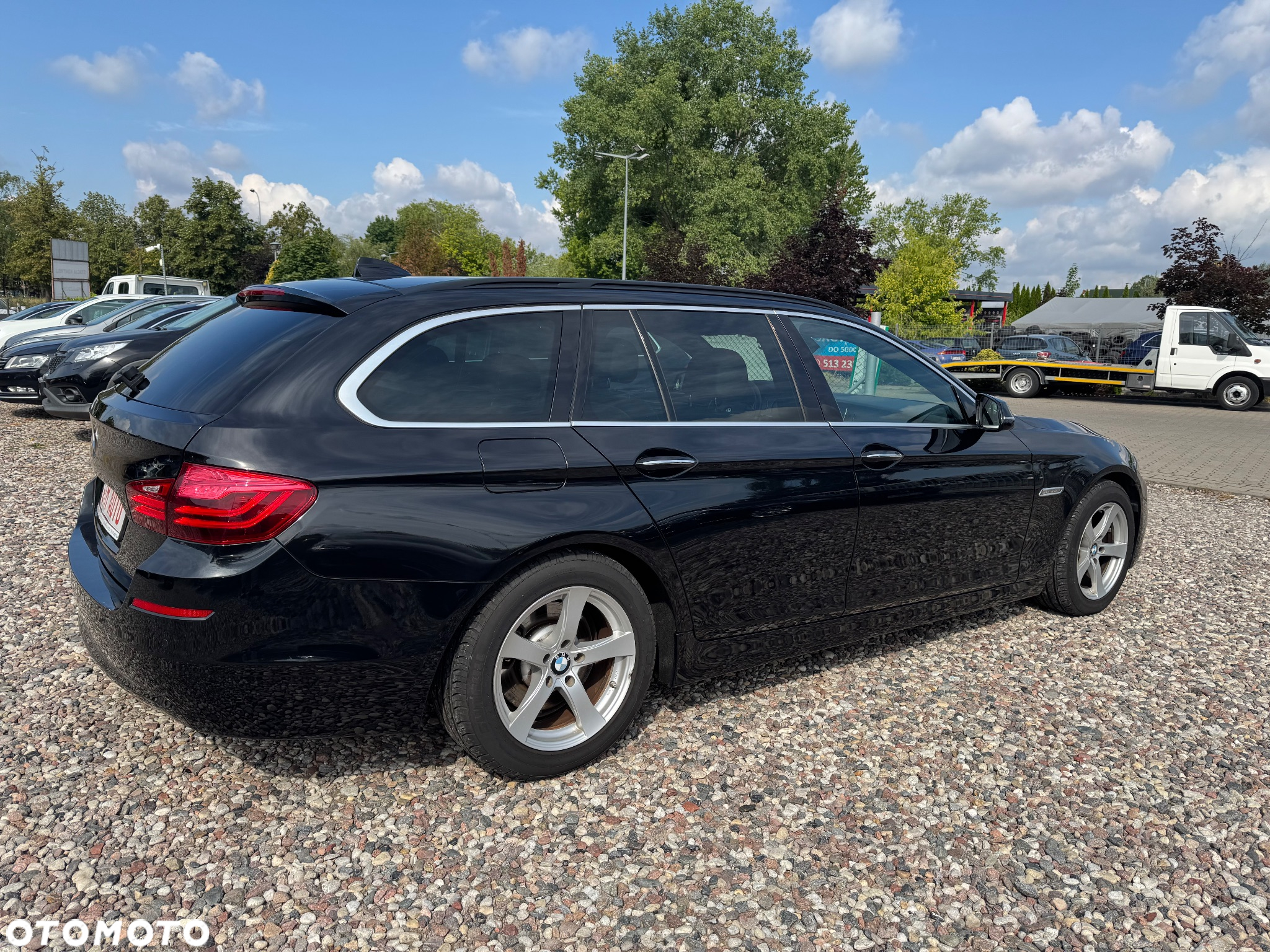 BMW Seria 5 520d xDrive - 13