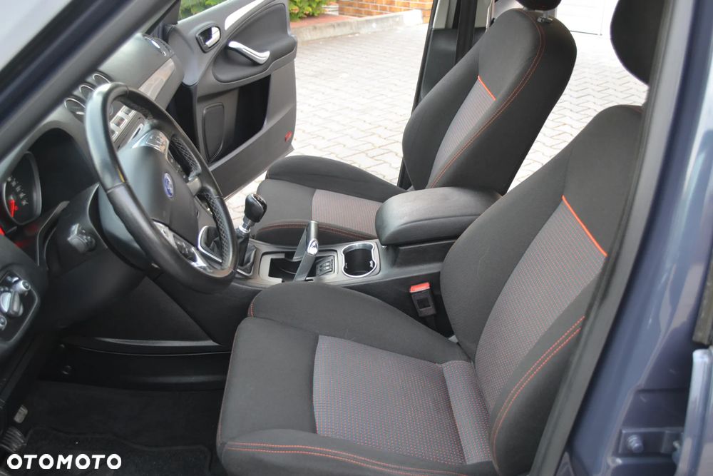 Ford S-Max 2.0 TDCi DPF Titanium - 28