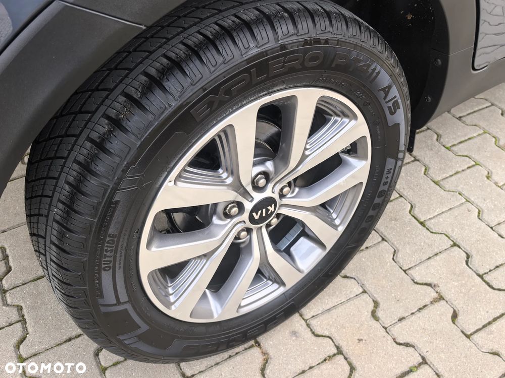 Kia Sportage 1.7 CRDI 2WD Dream-Team Edition - 17