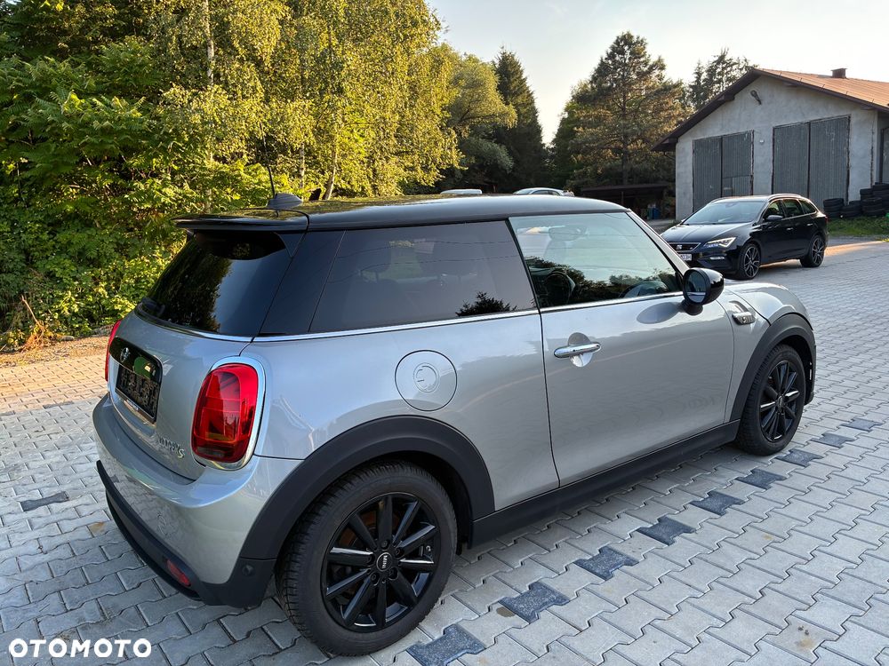 MINI Cooper E Classic Trim - 3