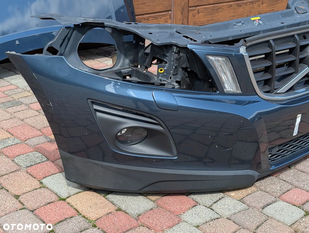 ZDERZAK PAS PRZEDNI MASKA PRZÓD VOLVO XC60 I 2.4 TD  466-46 - 2