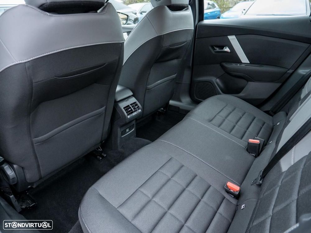 Citroën e-C4 X 50 kWh Plus - 23