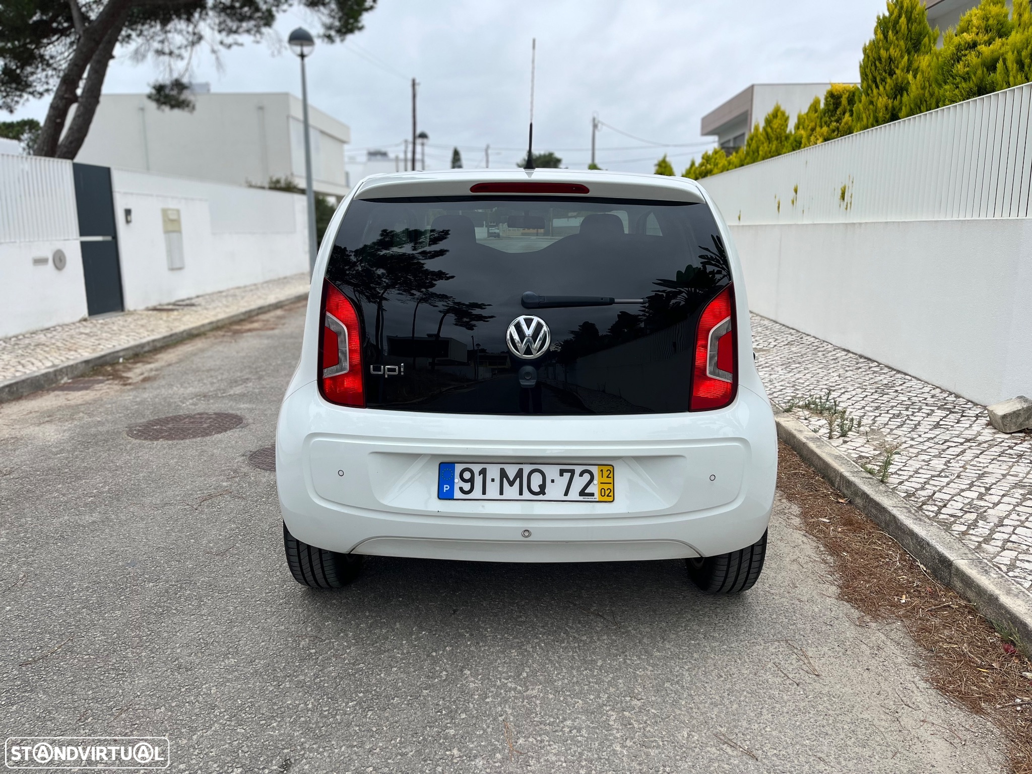 VW Up! 1.0 White - 12