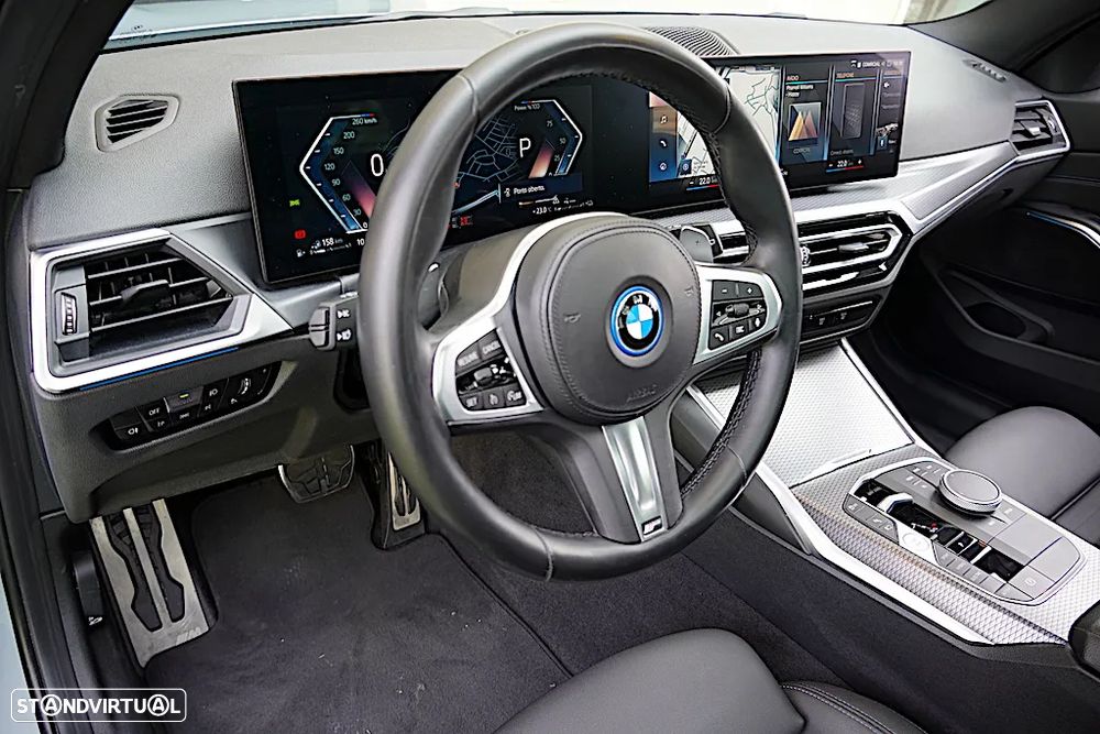 BMW 330 e Pack Desportivo M Auto - 27