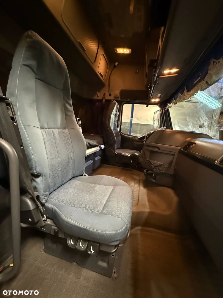 Volvo FH13 - 12