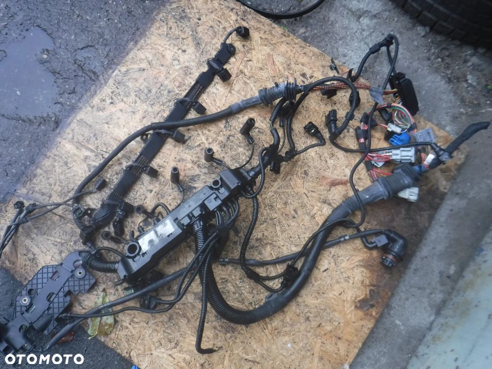 Bmw X5 E70 X6 E71 3.0 3.5d 35d sd 286 ps M57  M57TUE2 306D5 335d E90 E91 E60 E61 X3 E83 E63 E64 635 535 wiazka silnika instalacja 7799662 7803680 - 1