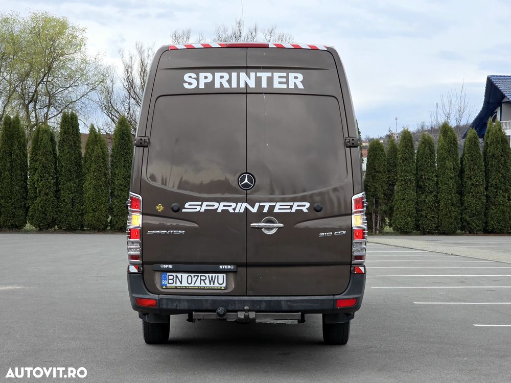 Mercedes-Benz Sprinter - 13