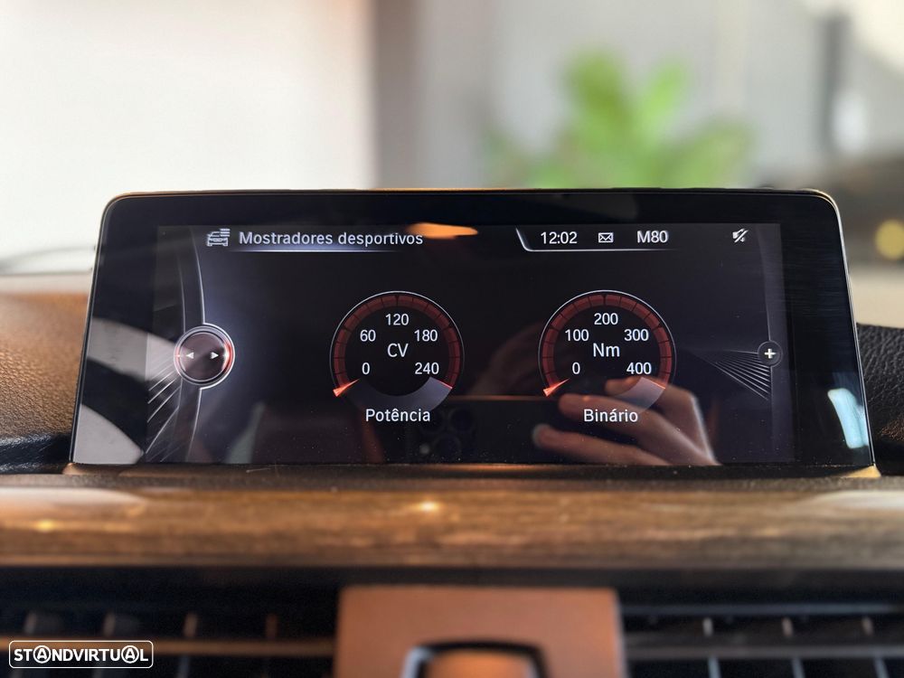 BMW 320 d EfficientDynamics Line Luxury - 18