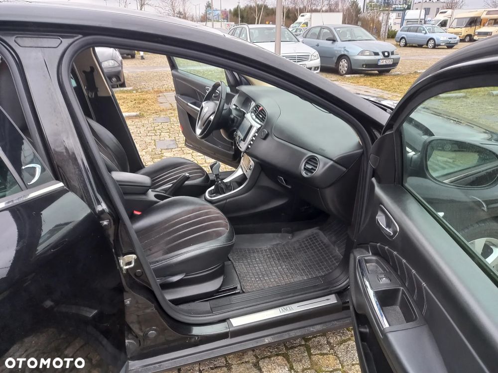 Lancia Delta 1.4 T-Jet 16v Platino - 8