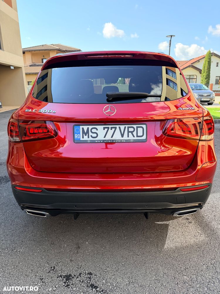 Mercedes-Benz GLC 300 e 4MATIC - 20