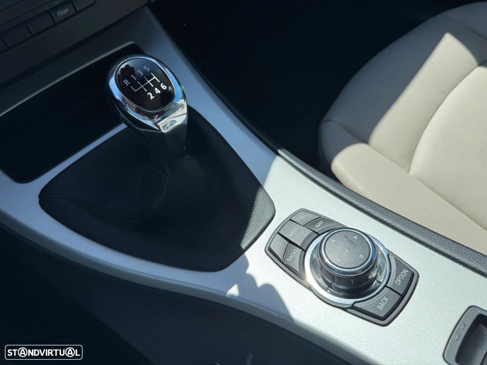 BMW 320 d Cabrio Exclusive - 16