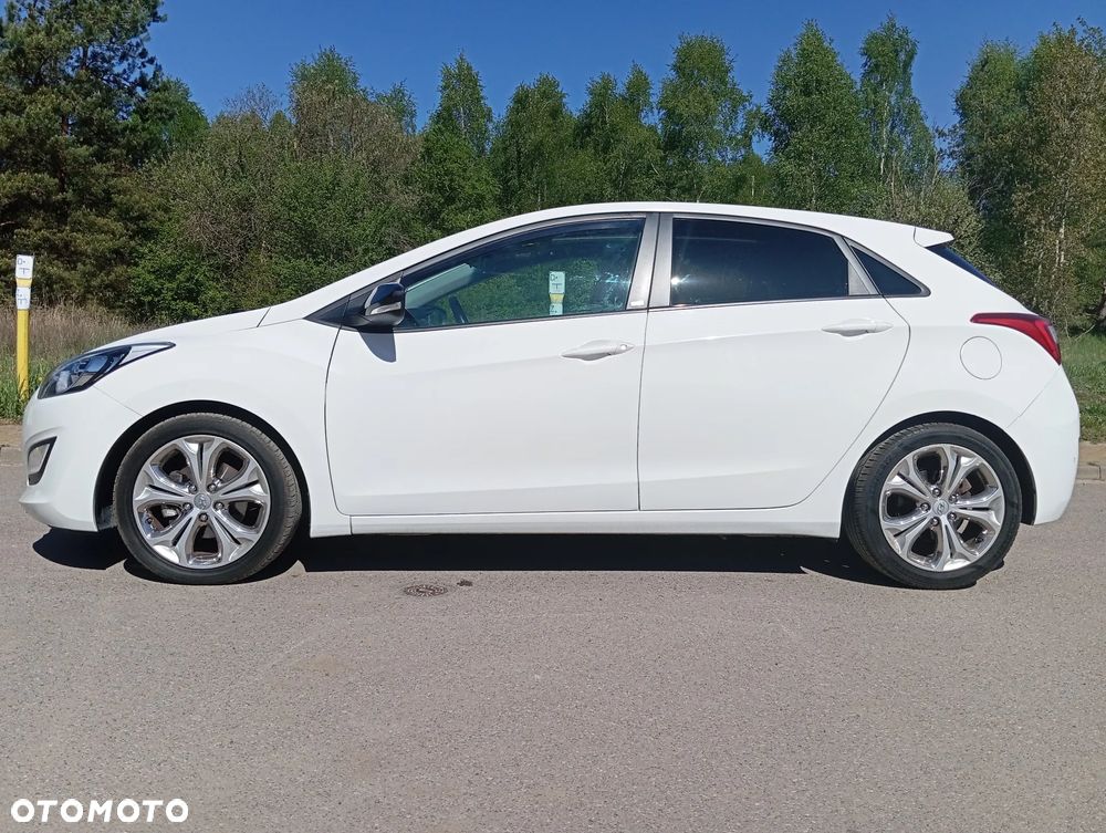 Hyundai i30 blue 1.6 CRDi YES Gold - 22