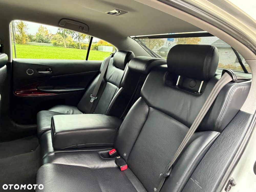Lexus GS - 15