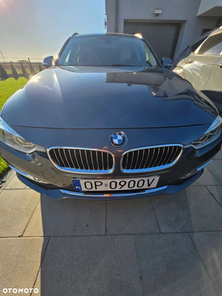 BMW Seria 3 320i xDrive Luxury Line - 9