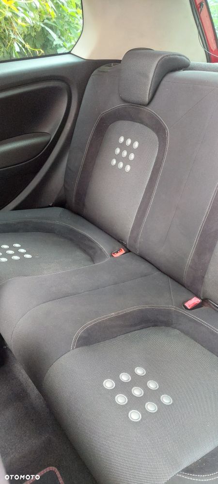 Fiat Grande Punto - 8