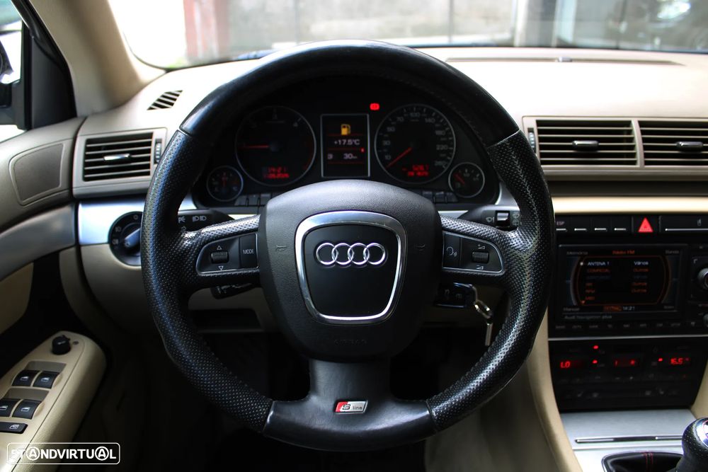 Audi A4 Avant 2.0 TDi S-line - 34
