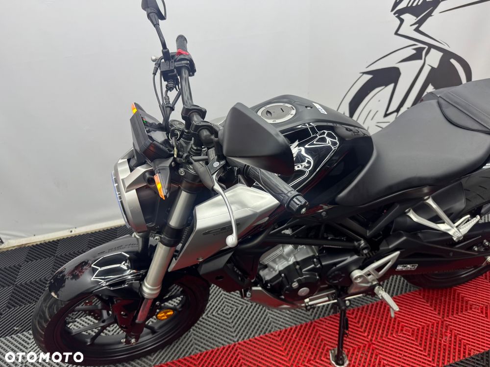 Honda CB - 9