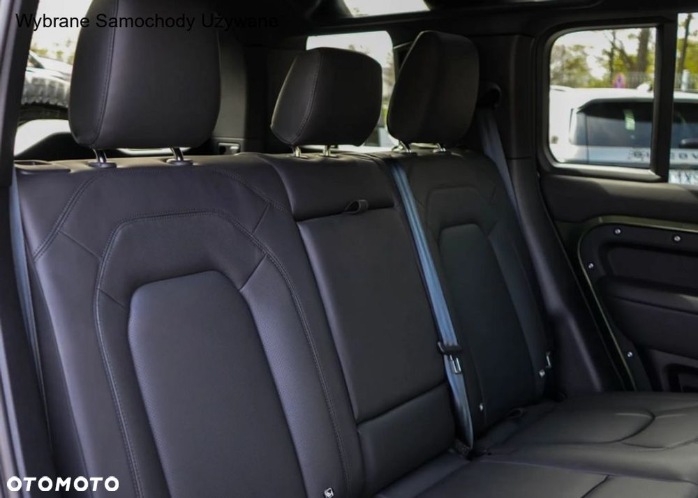 Land Rover Defender 3.0 D350 mHEV X-Dynamic SE - 25